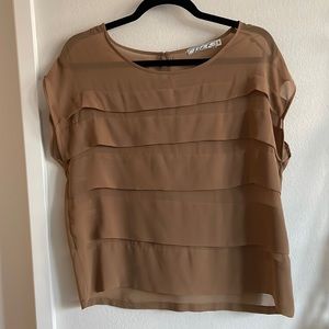 Tan Medium Chloe K Tiered Blouse EUC